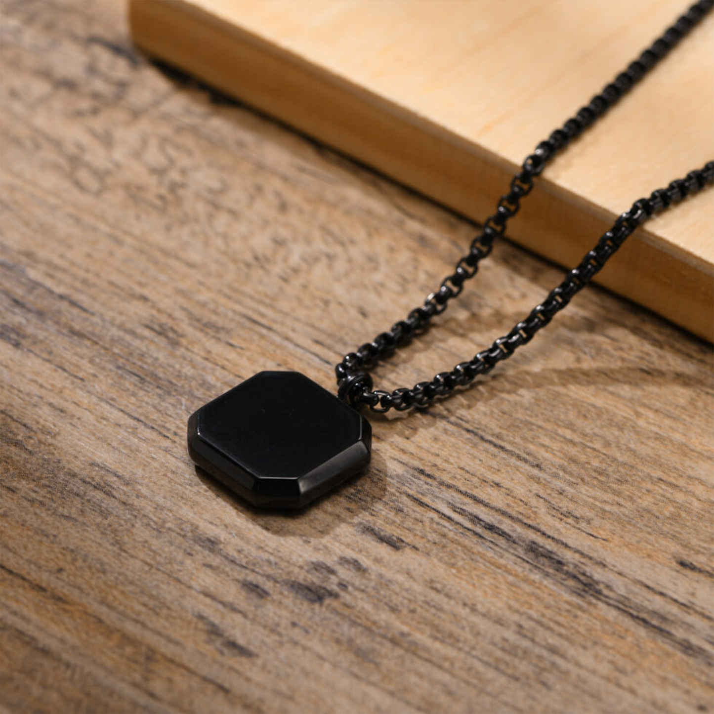Noir Stone Pendant