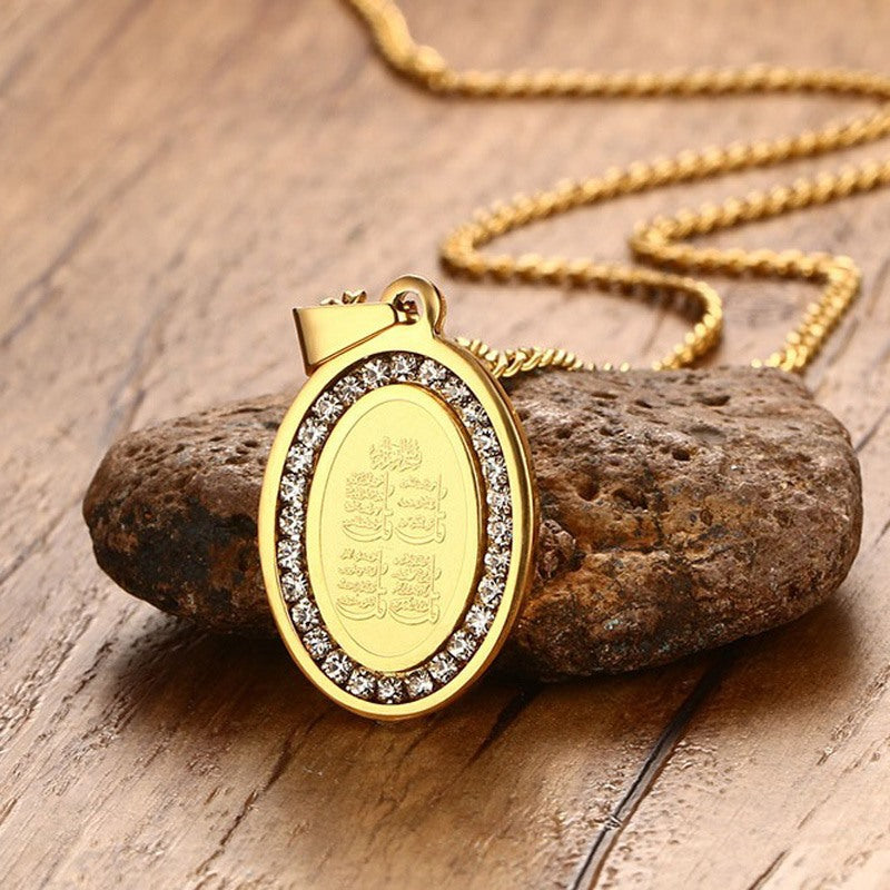 4 Qul Gold Plated Oval Necklace