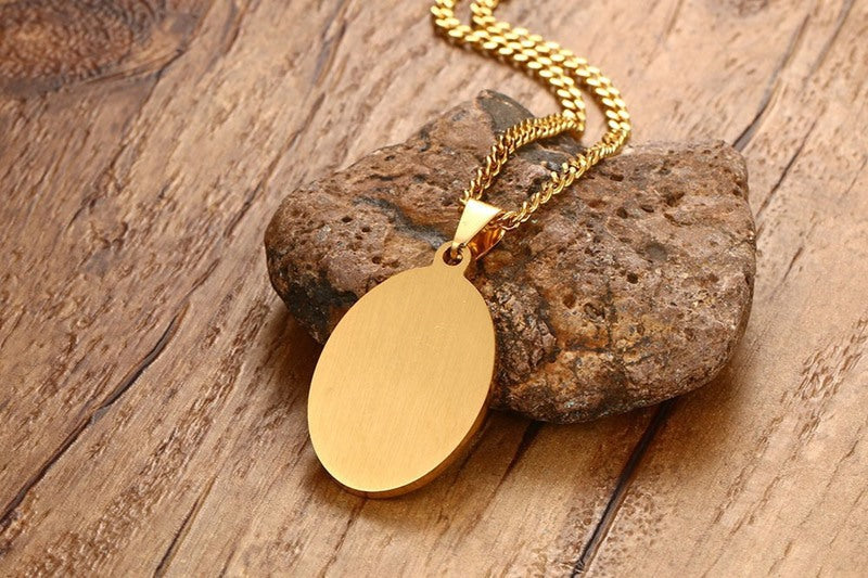 4 Qul Gold Plated Oval Necklace