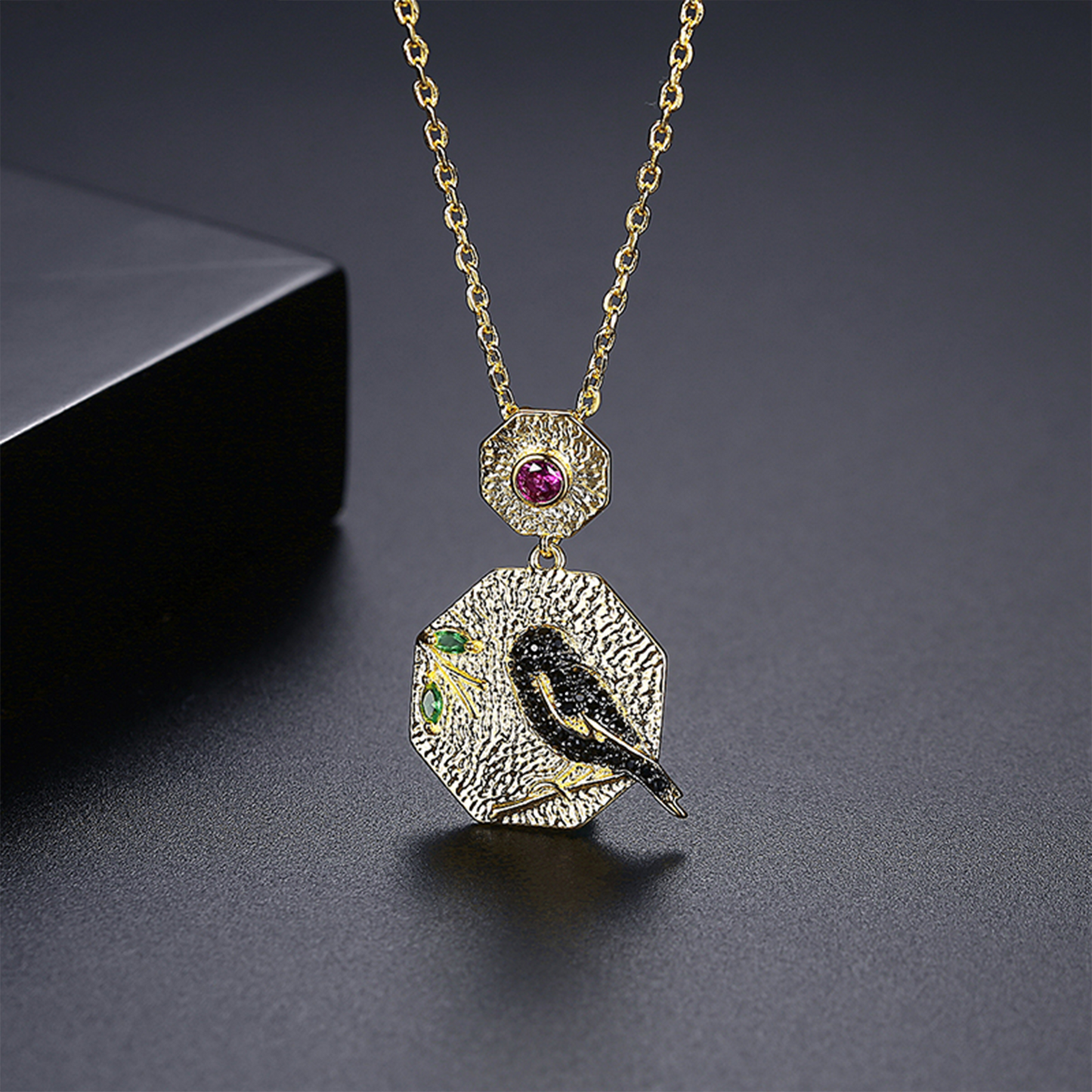 Raven's Envy Necklace