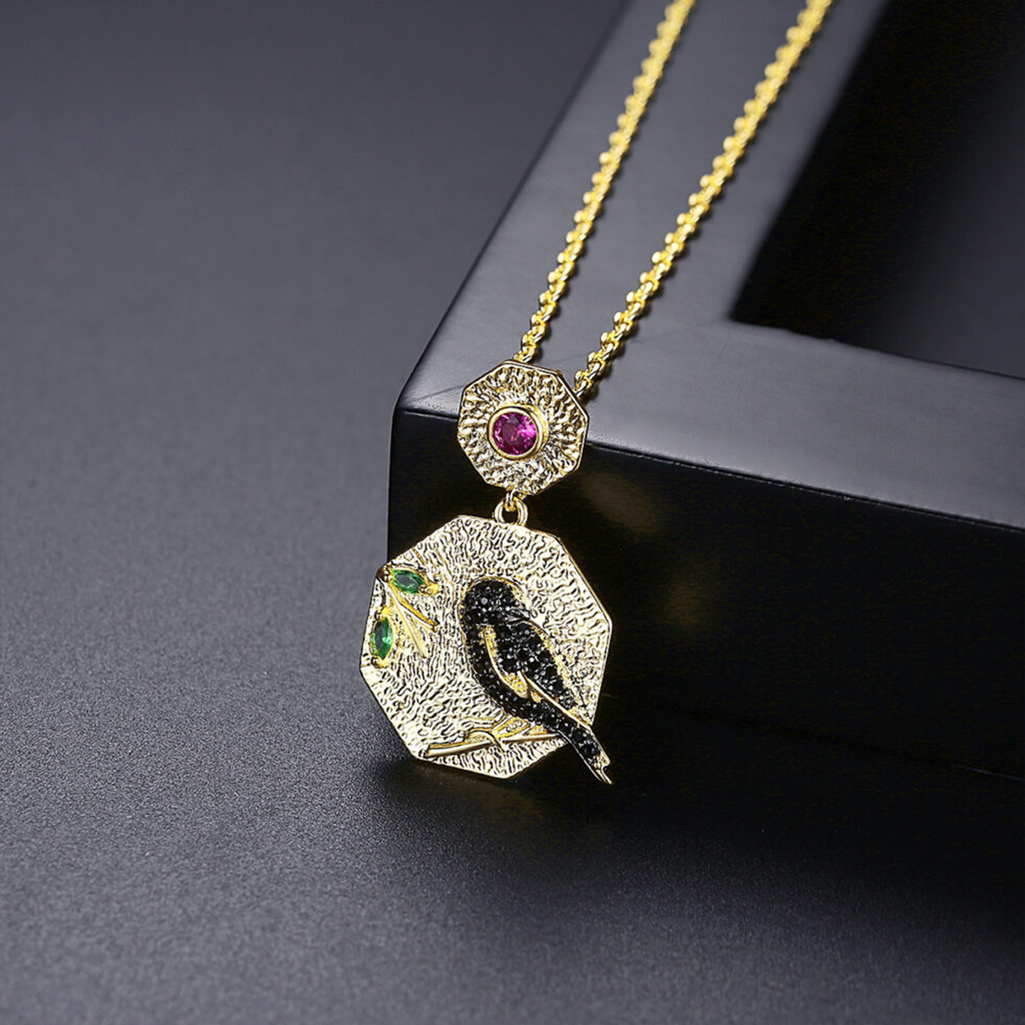 Raven's Envy Necklace