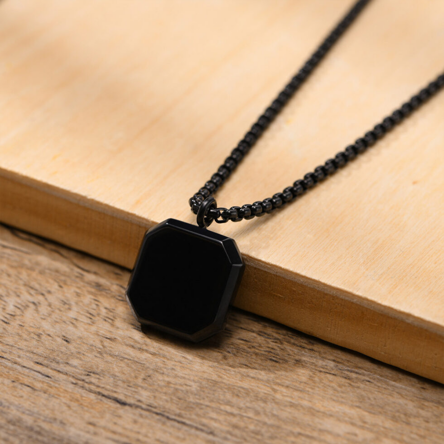 Noir Stone Pendant
