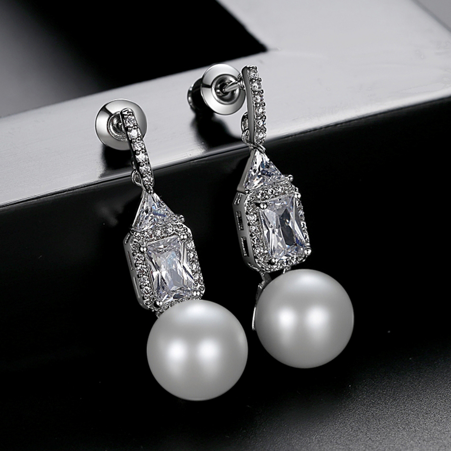Pearl Plaza Set