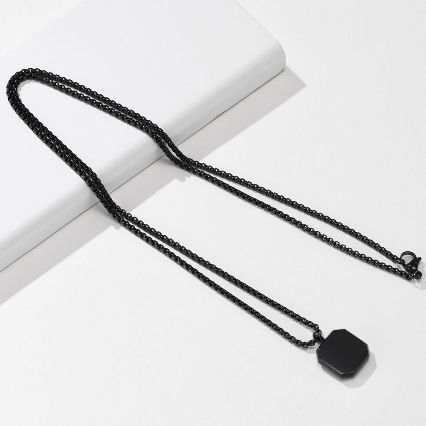 Noir Stone Pendant