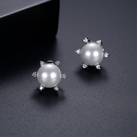 Snow Pearl Stud Earrings